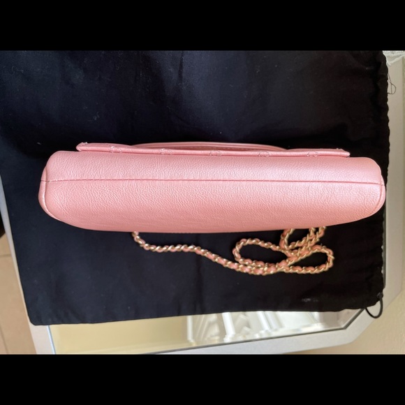Chanel Pink Iridescent Calfskin smart  crossbody - Picture 7 of 16
